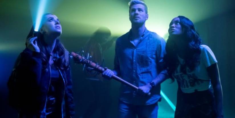 Shauna (Giorgia Whigham) and Misty (Pepi Sonuga) in Blumhouse Into The Dark Crawlers episode