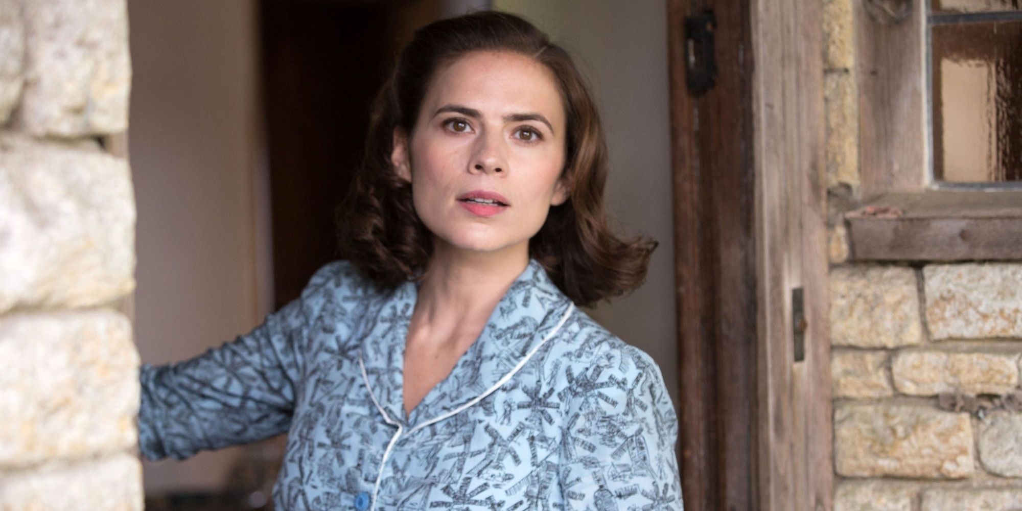 Christopher Robin 2018 Hayley Atwell