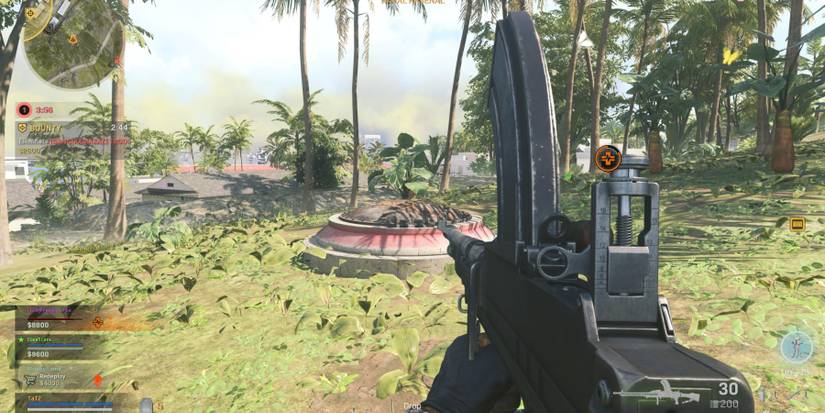 CoD Warzone Caldera Player Moving With Bren MG Cropped