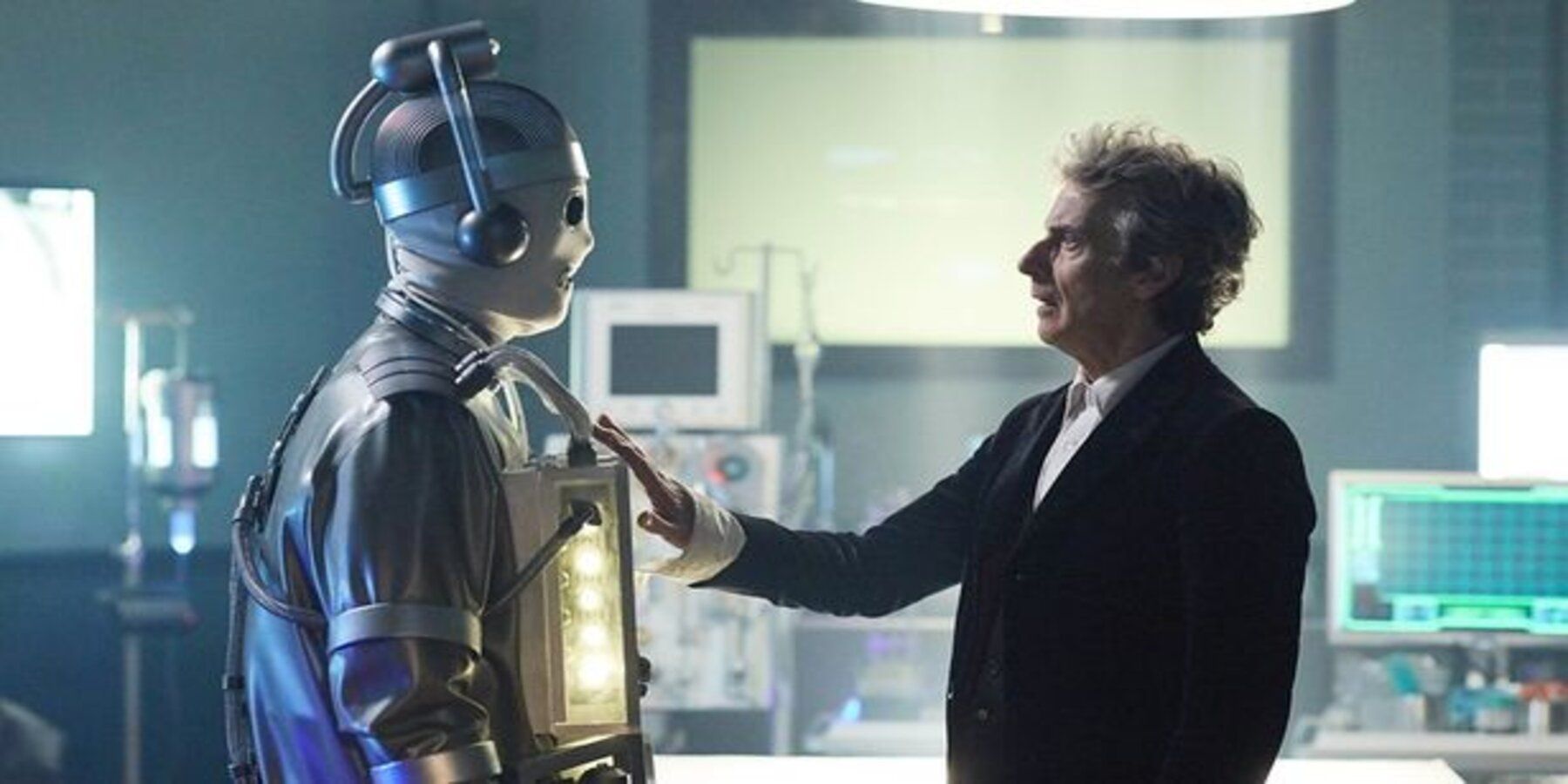 Doctor Who Bill becomes a cyberman 