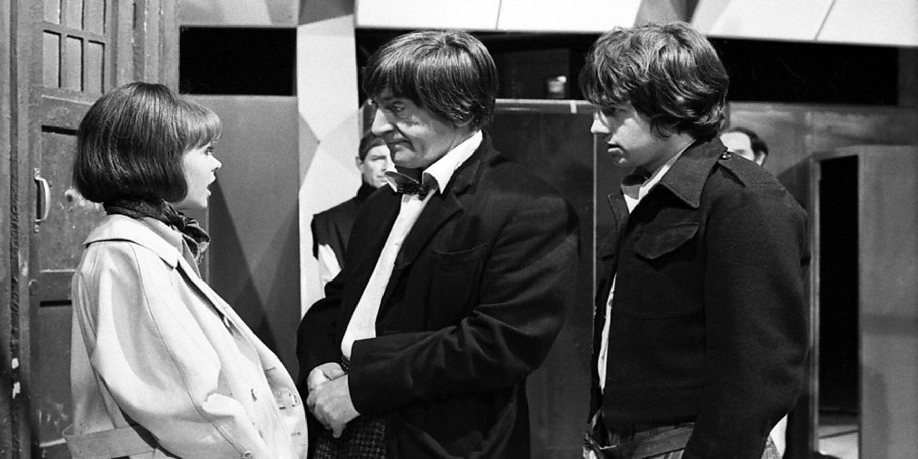 Dr Who Jamie and Zoe Leave The Second Doctor 
