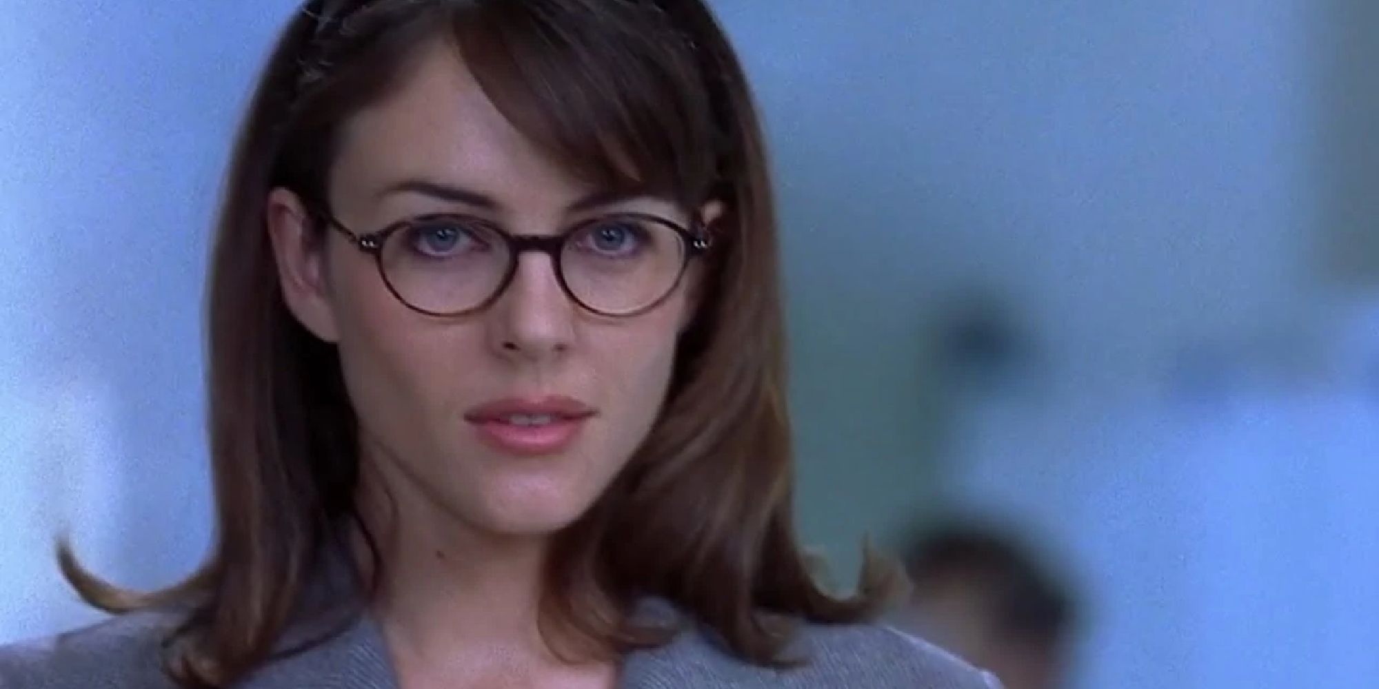 Elizabeth Hurley as Vanessa Kensington in Austin Powers: International Man of Mystery