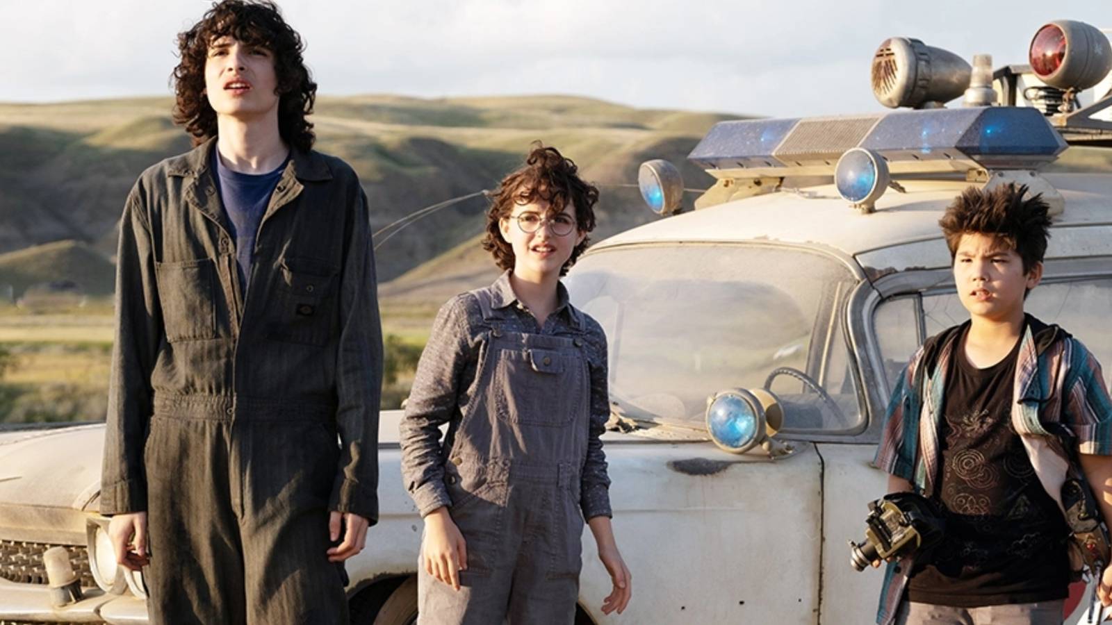 Finn Wolfhard, Mckenna Grace and Logan Kim in Ghostbusters: Afterlife