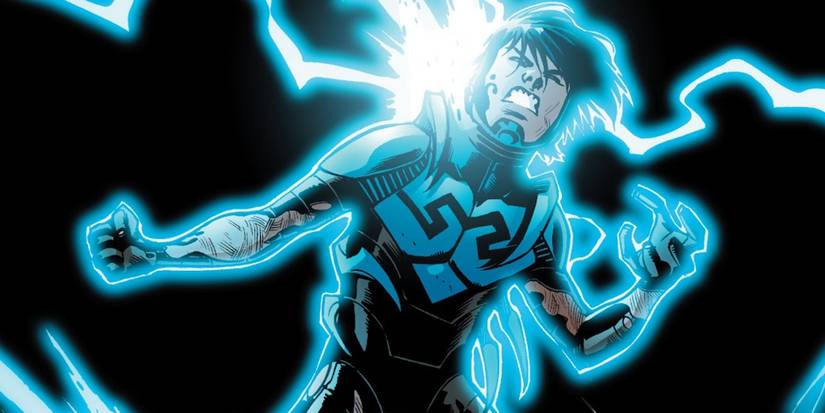 Jaime Reyes transforming into Blue Beetle in Blue Beetle #25