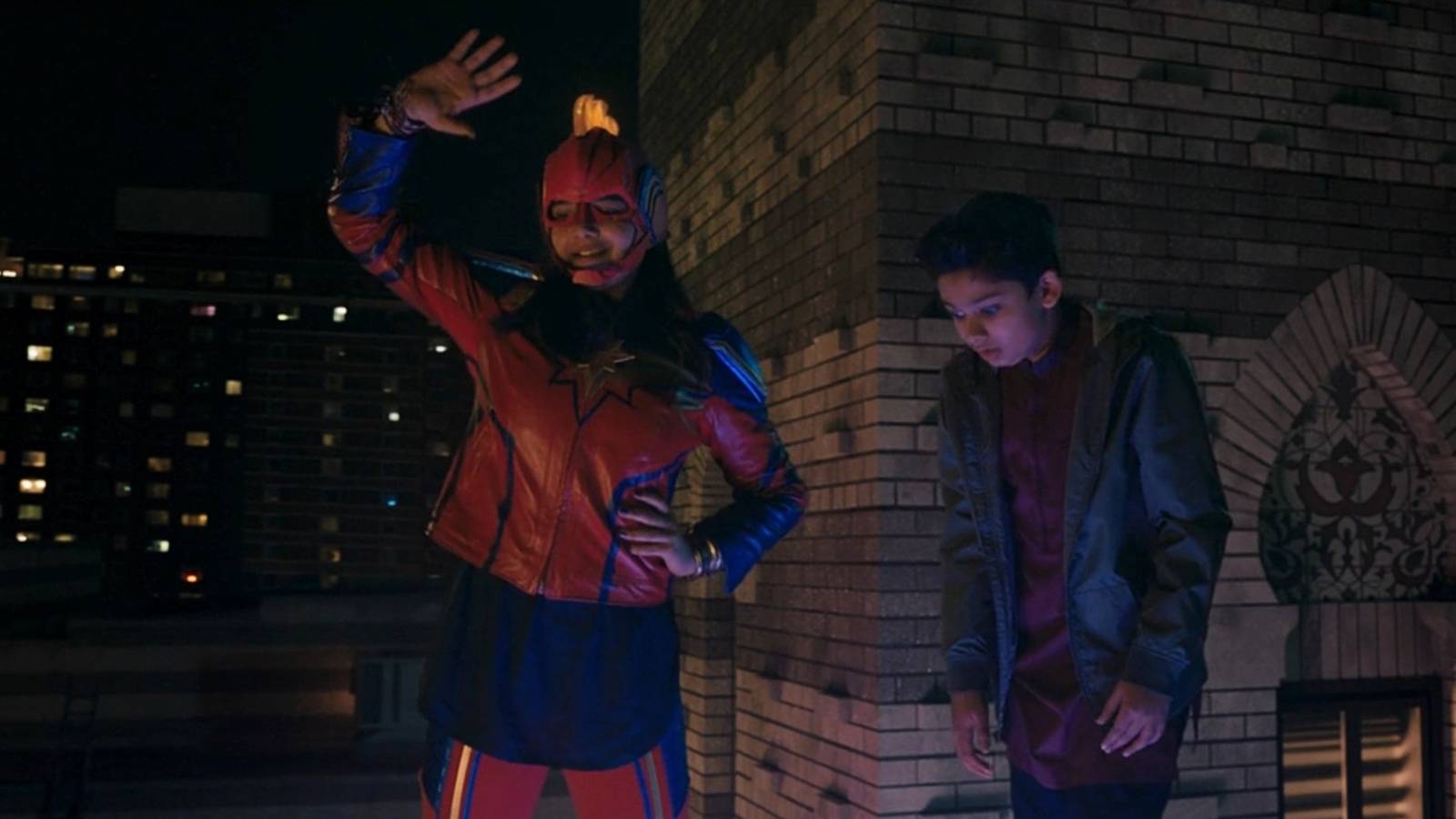 Iman Vellani Ms. Marvel saves boy