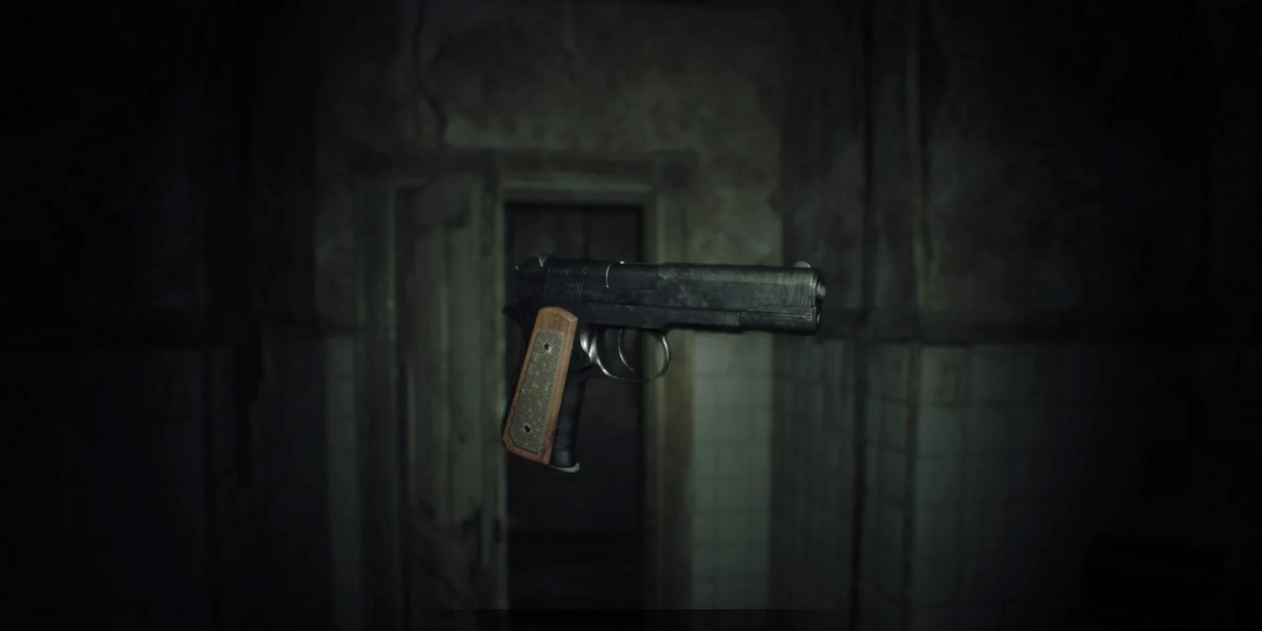 Resident_Evil_7_Teaser_Beginning_Hour_M19_Handgun_examine
