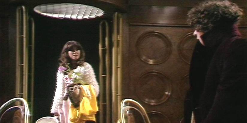 Sarah-Jane-says-goodbye-dr-who