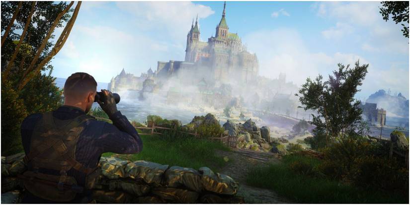 Sniper Elite 5 using the binoculars