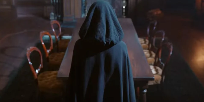 The-Midnight-Club-Mysterious-Figure