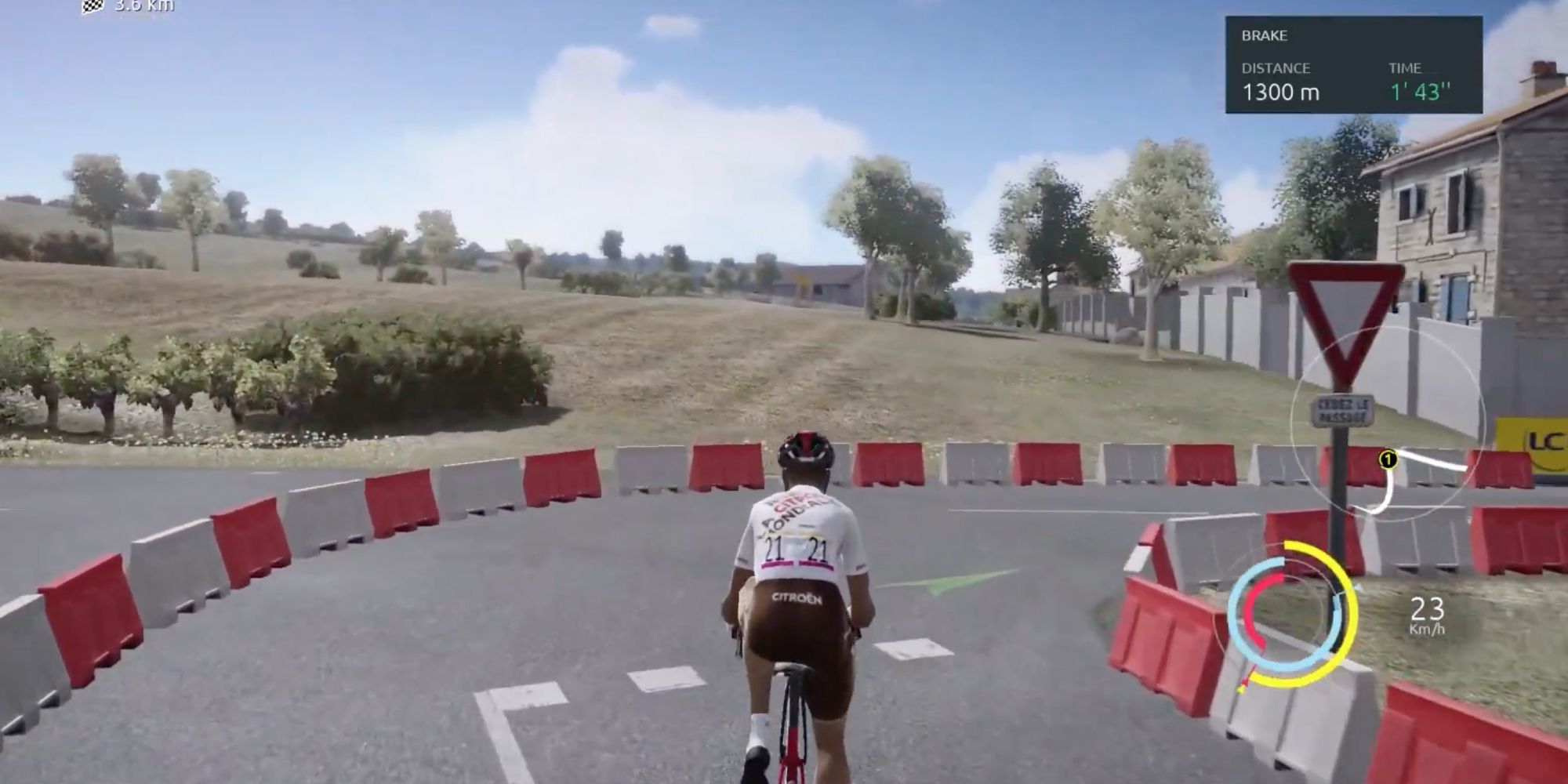 Tour de France 2022 - Go through the tutorial - Player learns to pedal in tutorial mode