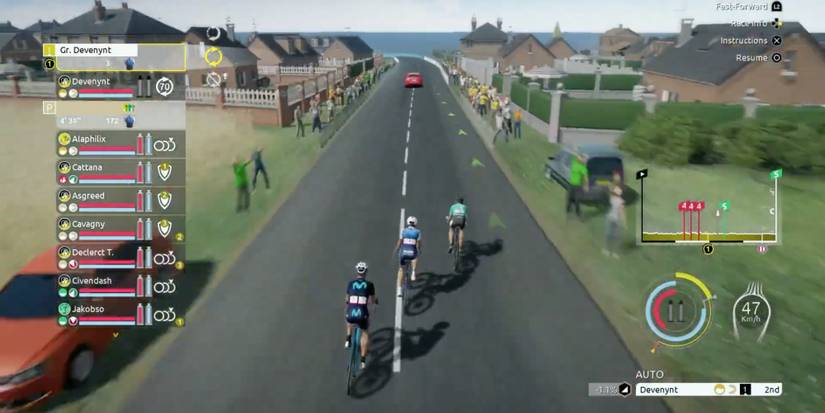 Tour de France 2022 - Team comm can smoothen the ride - Player instructs team member