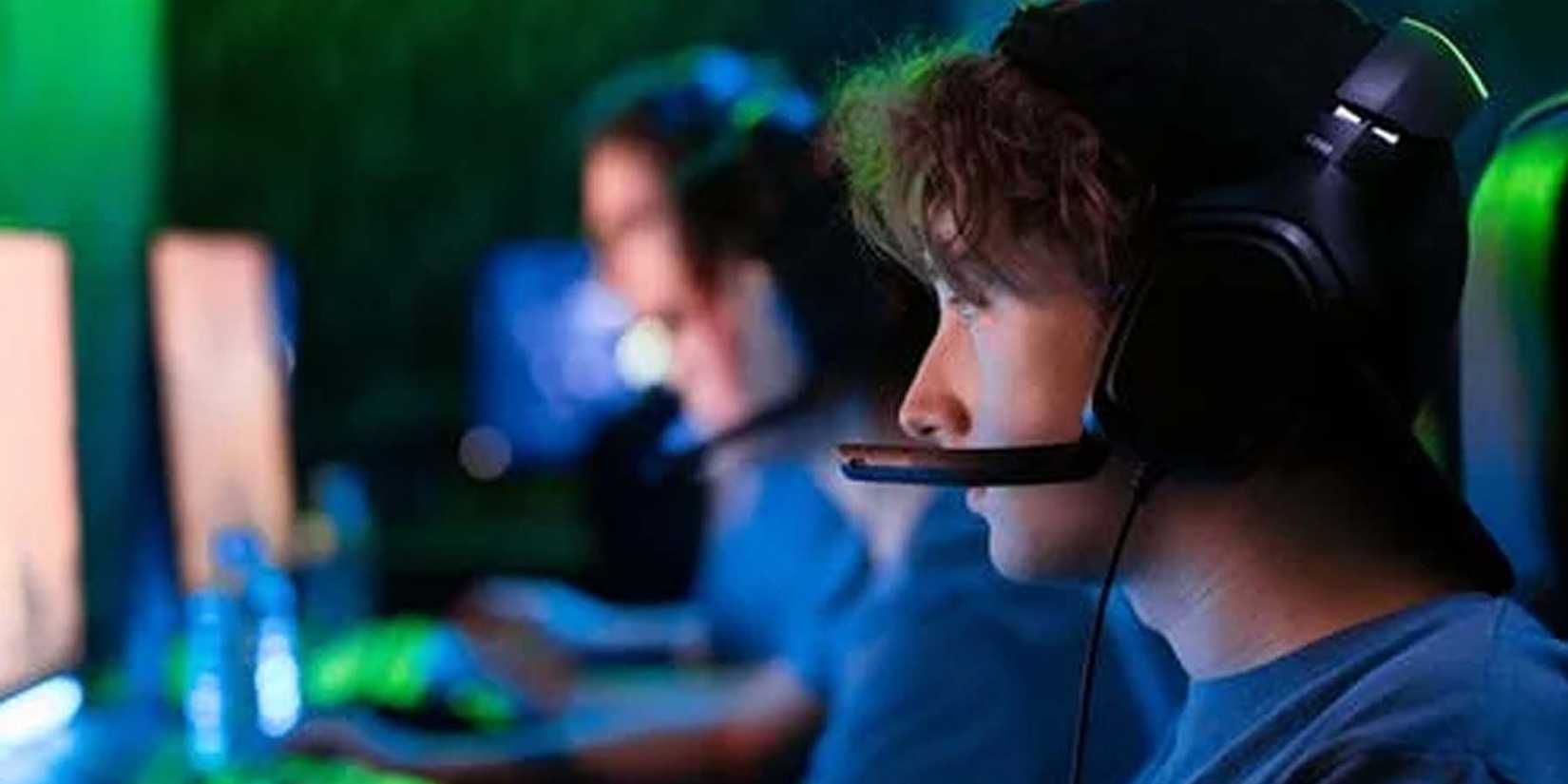 Wired Headset Mic Down