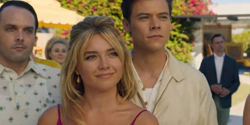 Alice (Florence Pugh) and Jack (Harry Styles) in Don't Worry Darling