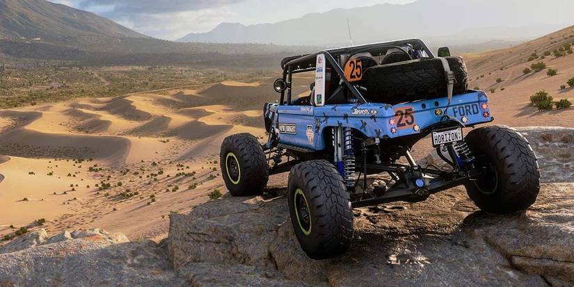 forza horizon 5 player over looking sand dunes in a jeep 