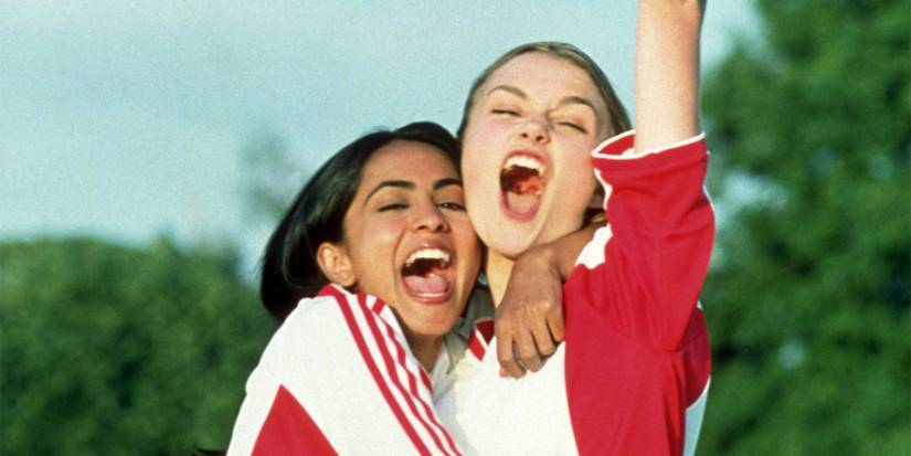 Jess and Jules in Bend It Like Backham
