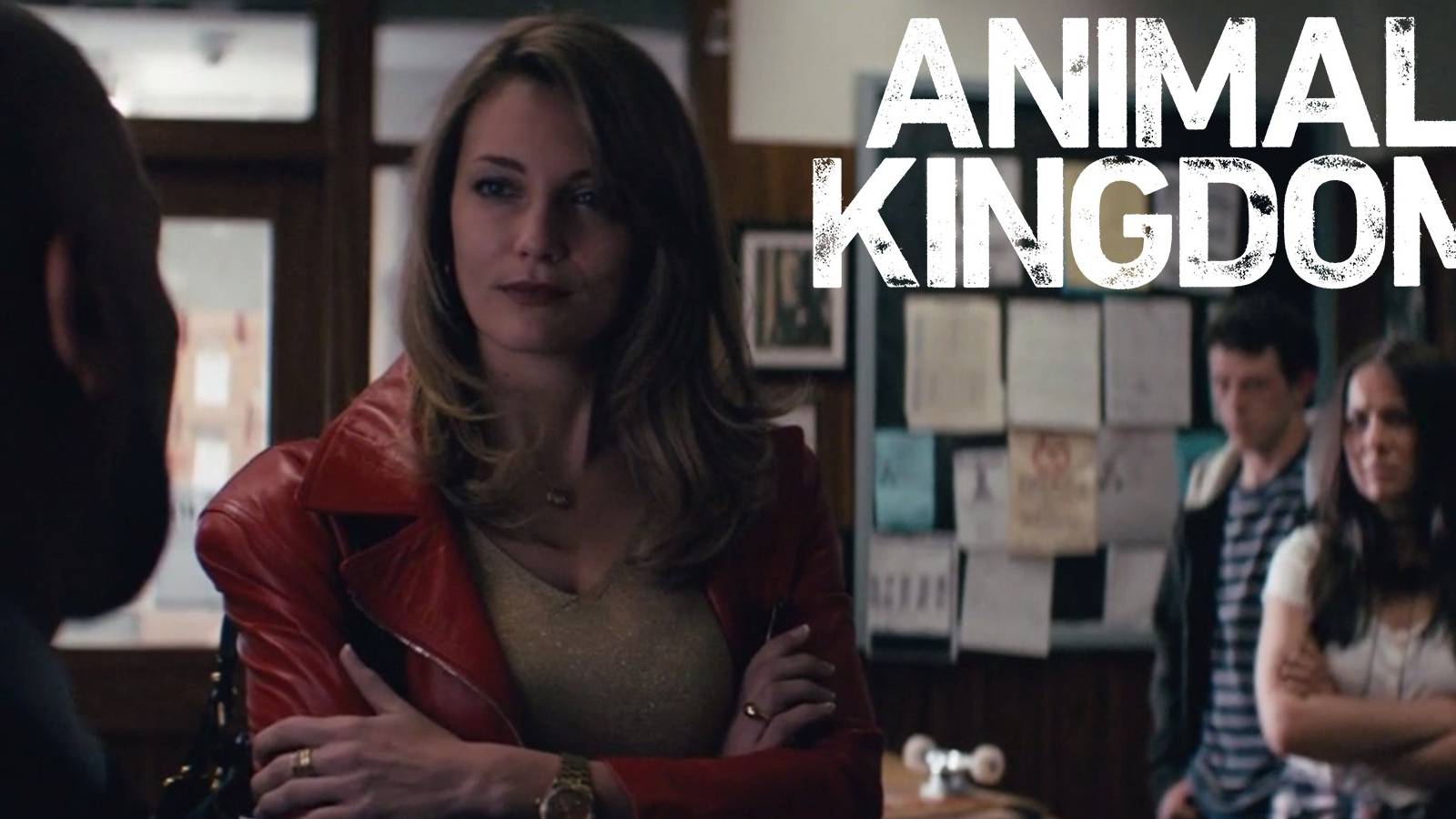 Smurf picks up teenage Pope and Julia from the police station