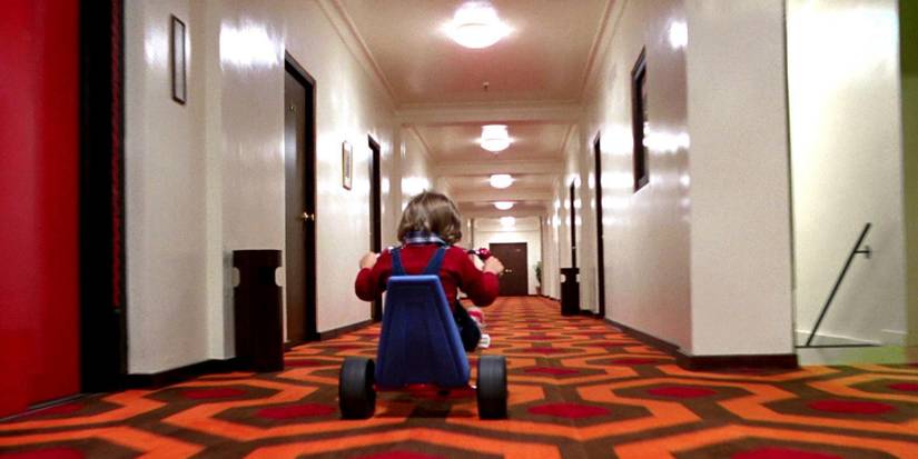 the-shining-danny-hallway