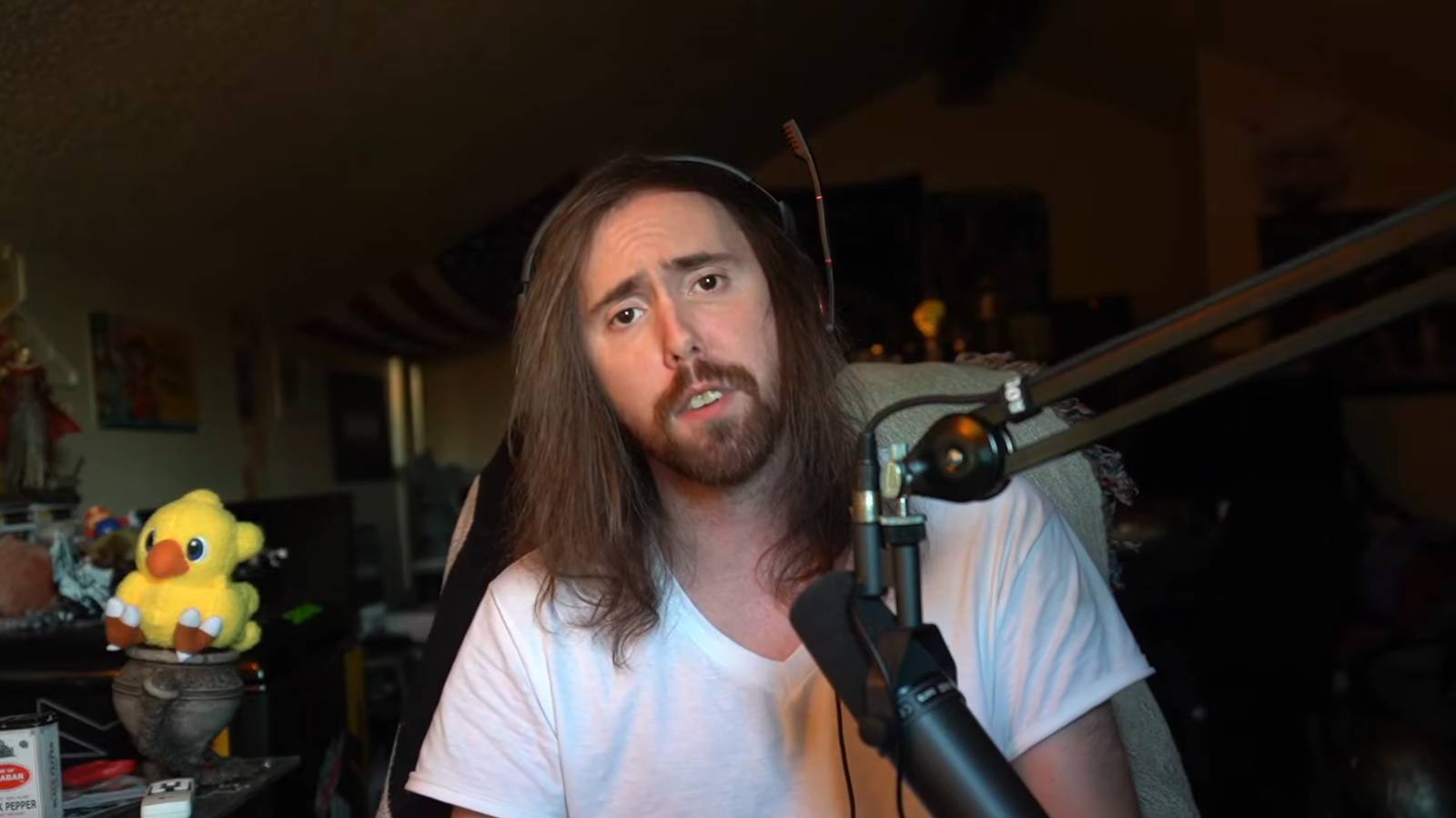 asmongold responds to his ban on youtube