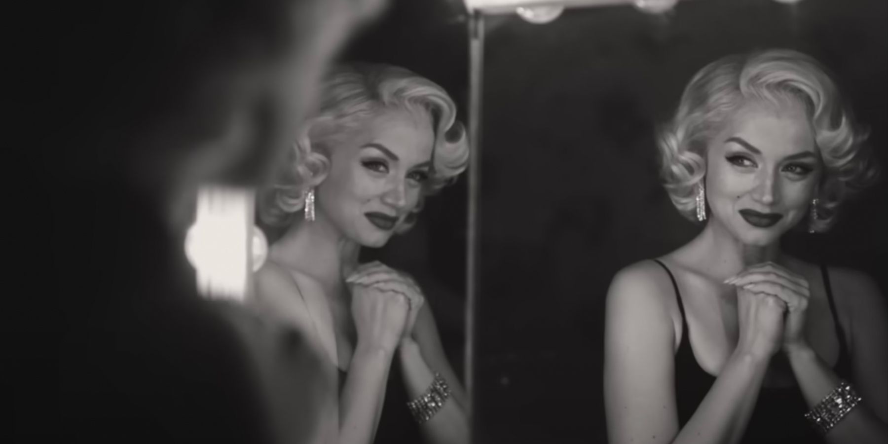 Ana De Armas Becomes Marilyn Monroe In Stunning New Blonde Photos