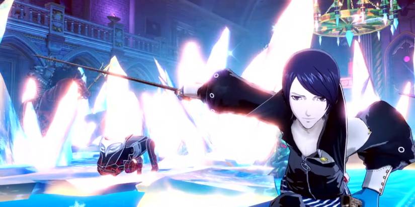Yusuke cutting through enemy with sword.