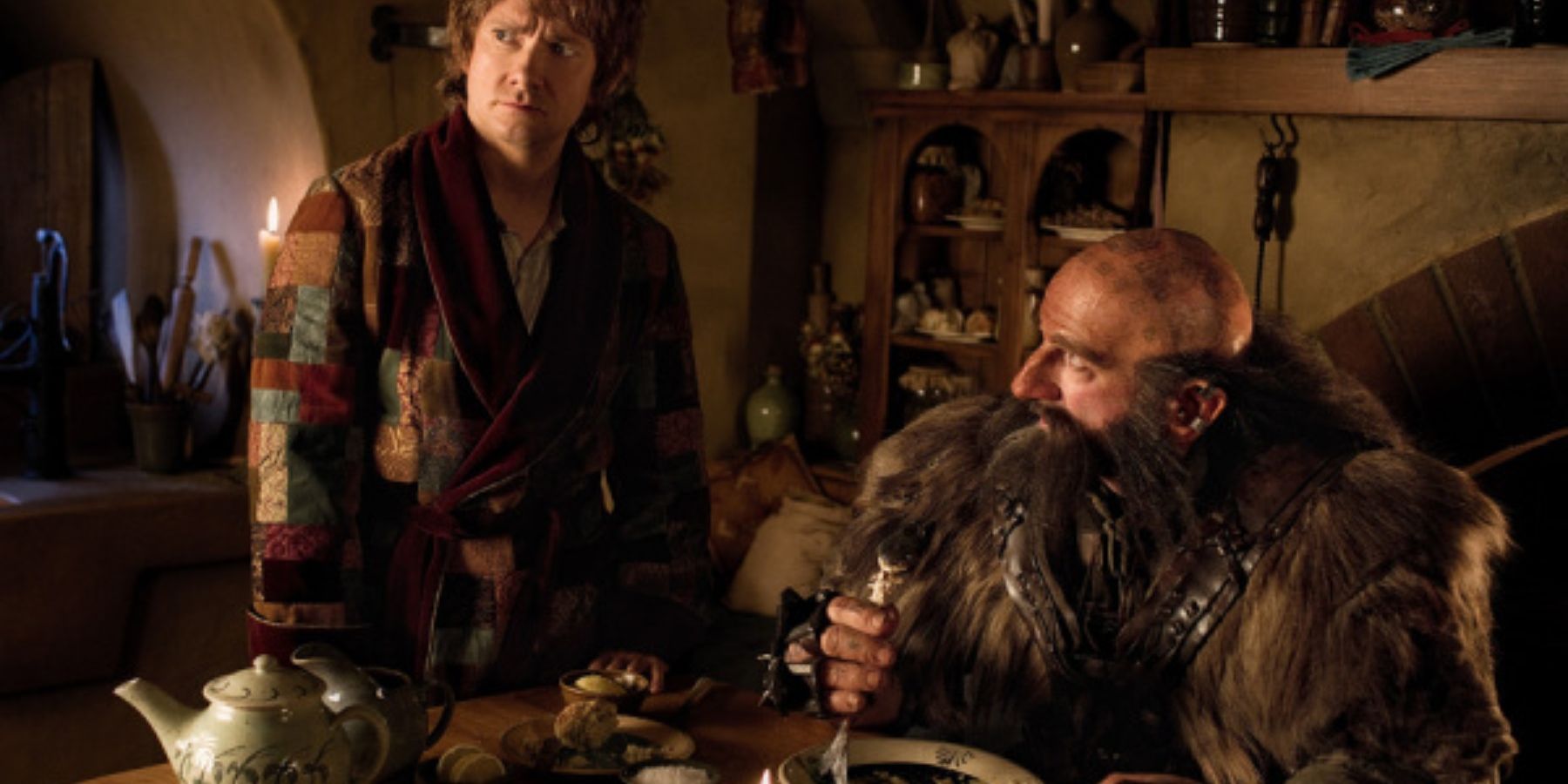 Dwalin eats Bilbo's dinner
