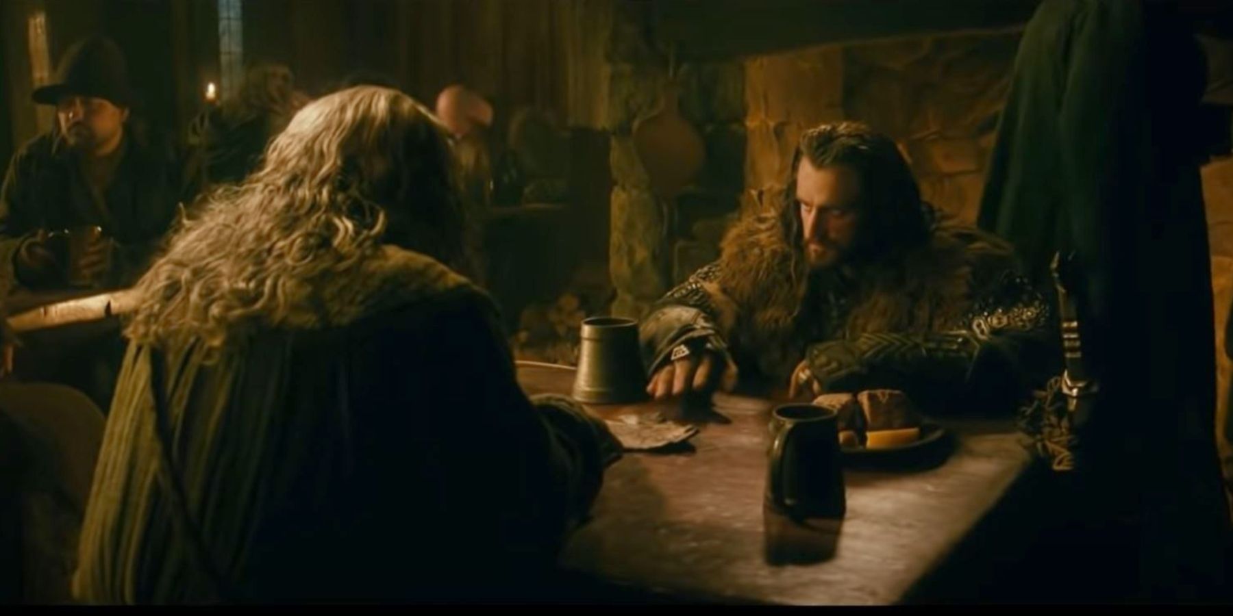 Gandalf and Thorin in Bree