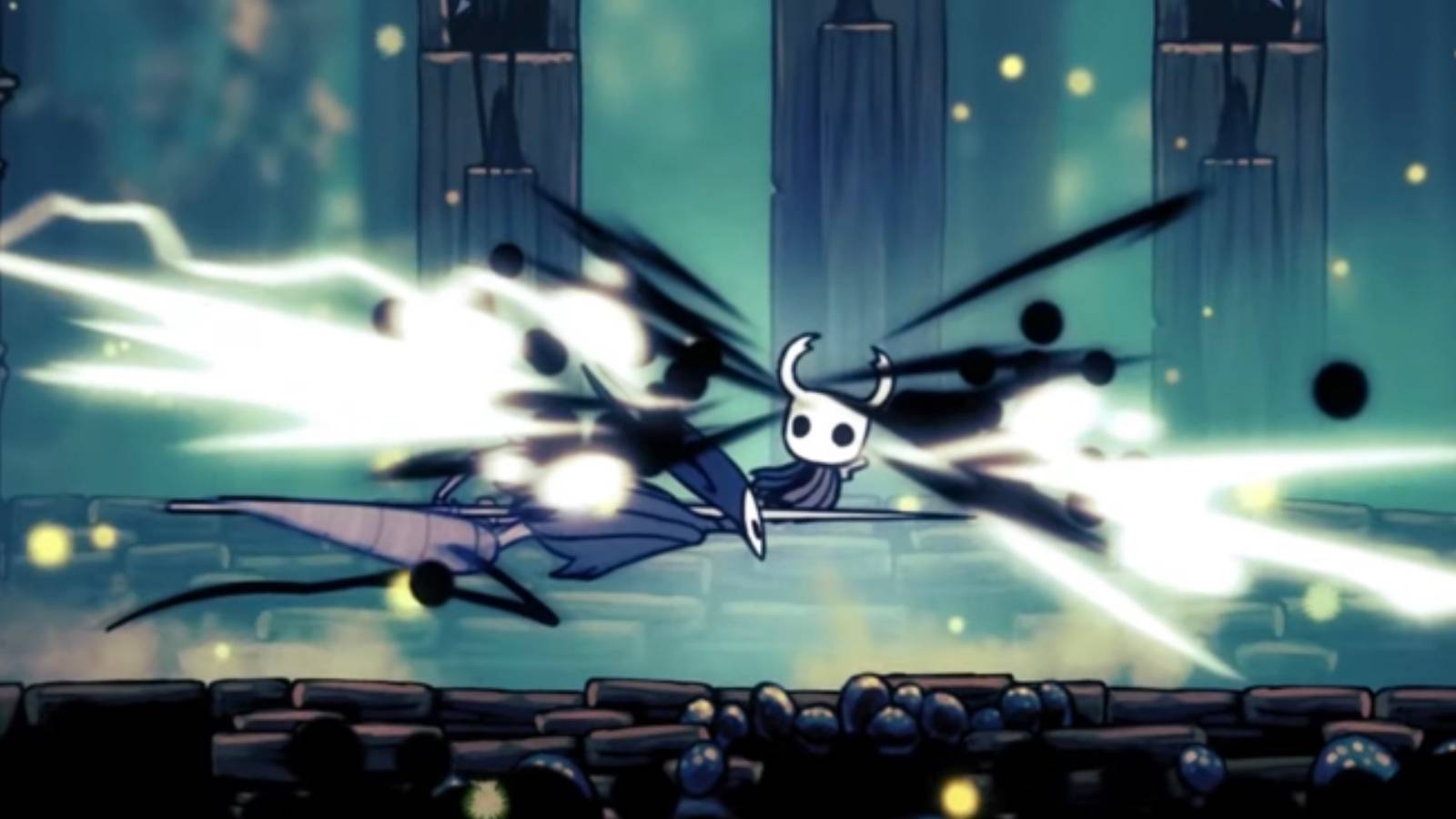 Hollow Knight the Knight being attacked by one of the Mantis Lords