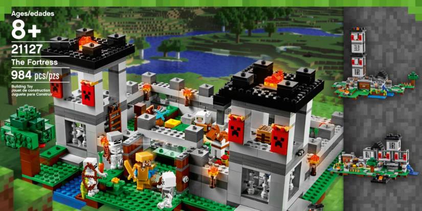 Minecraft Lego The Fortress set display on box 