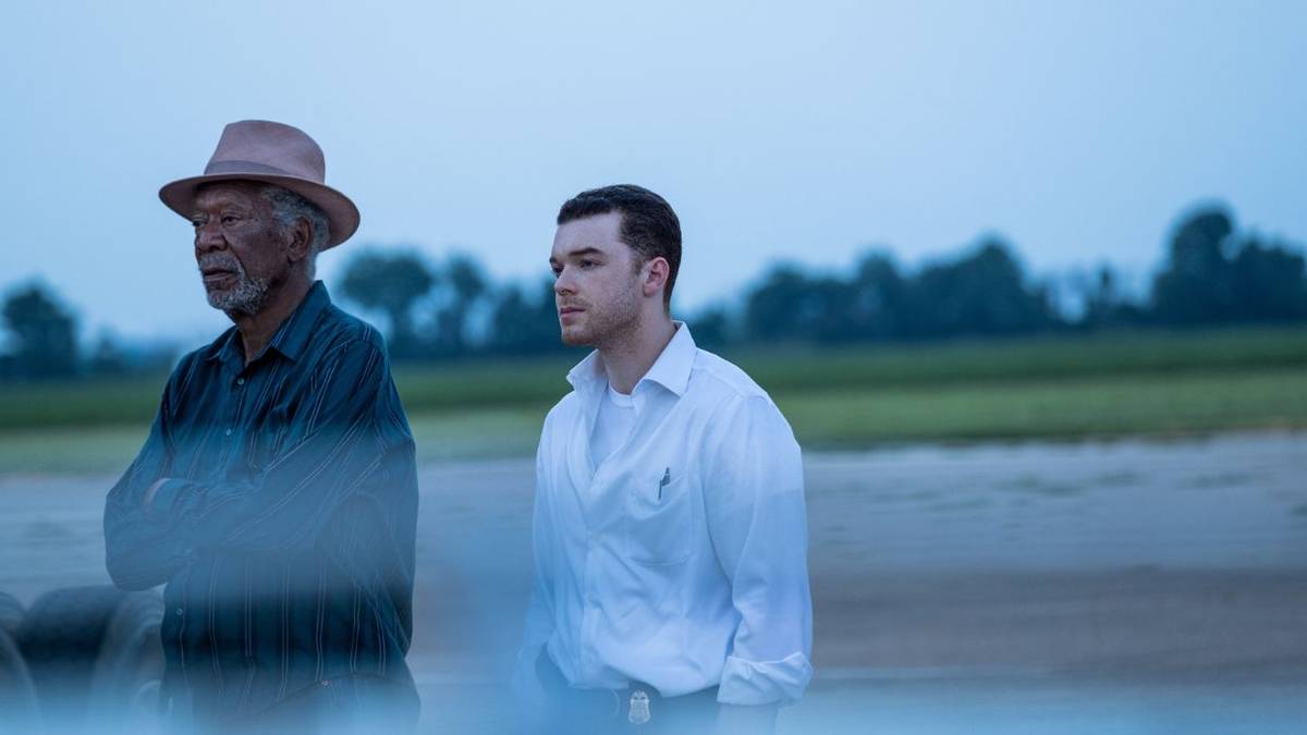Paradise Highway image of Morgan freeman and Cameron Monaghan