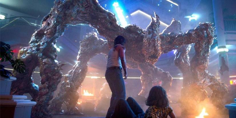 The Squad fights  The Mind Flayer in Stranger Things 