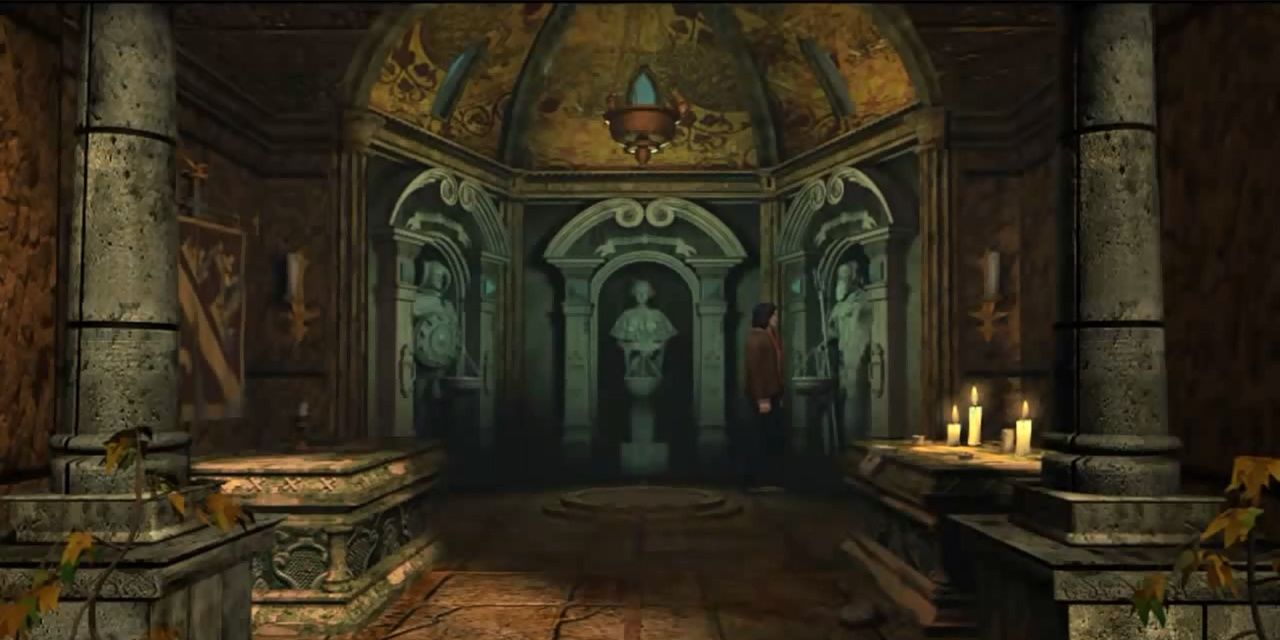 A room with two columns and statues in The Black Mirror