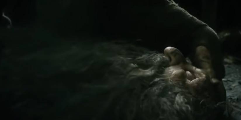 Thrain healed by Gandalf