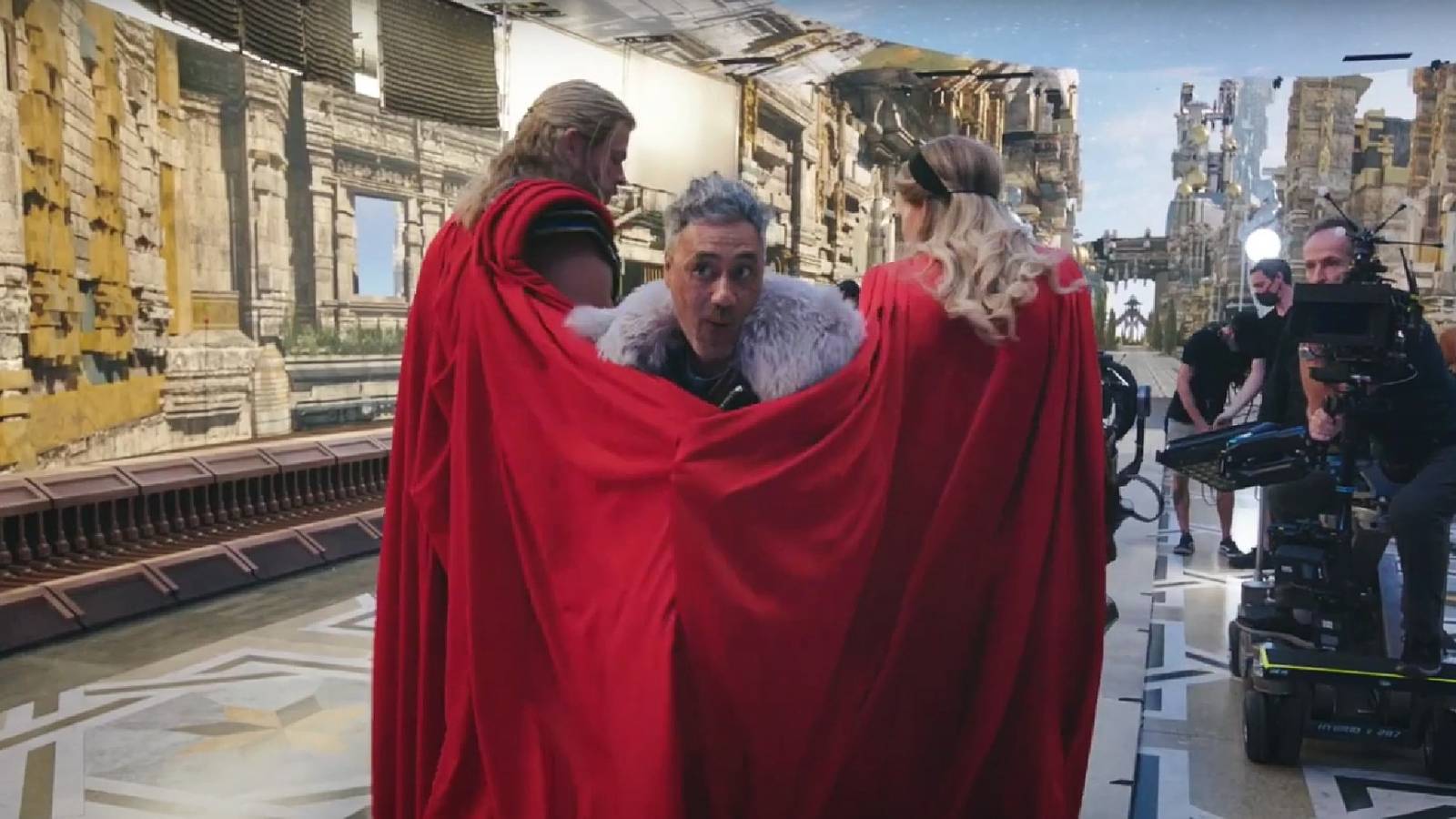 Taika Waititi plays with Thor's cape