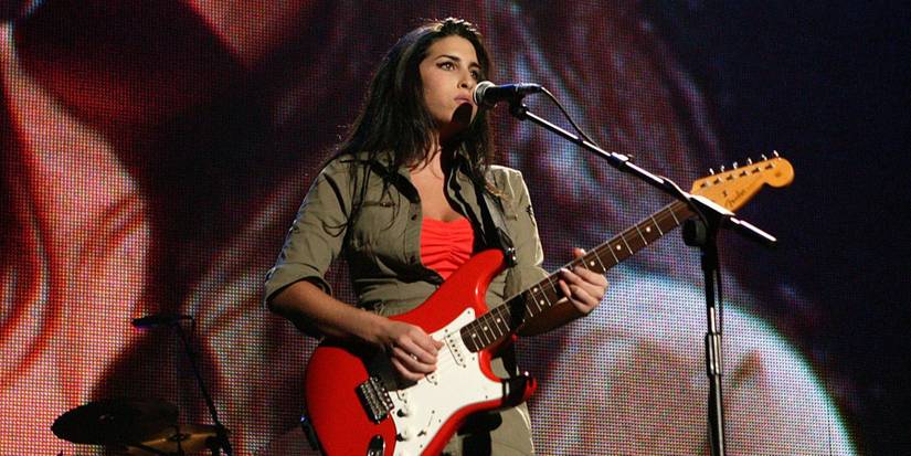 Amy Winehouse guitar