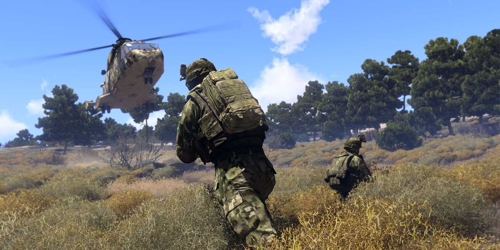 Arma 3 - Helicopter and Soldiers in a Field