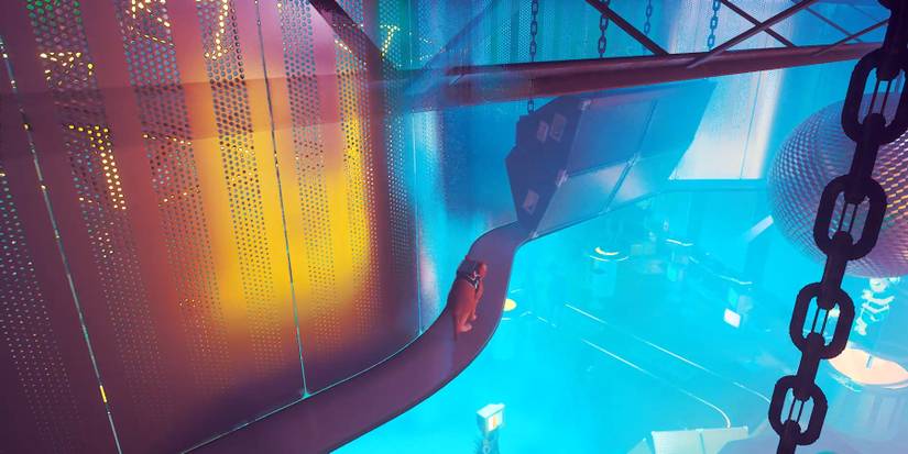 cat sneaking in stray