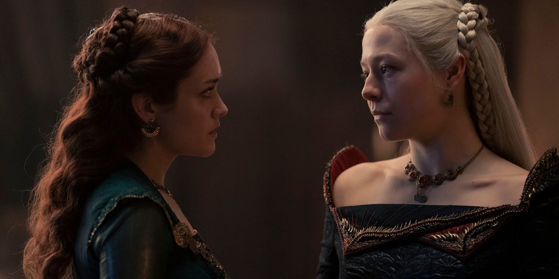 Alicent Hightower and Rhaenyra Targaryen in House of the Dragon.