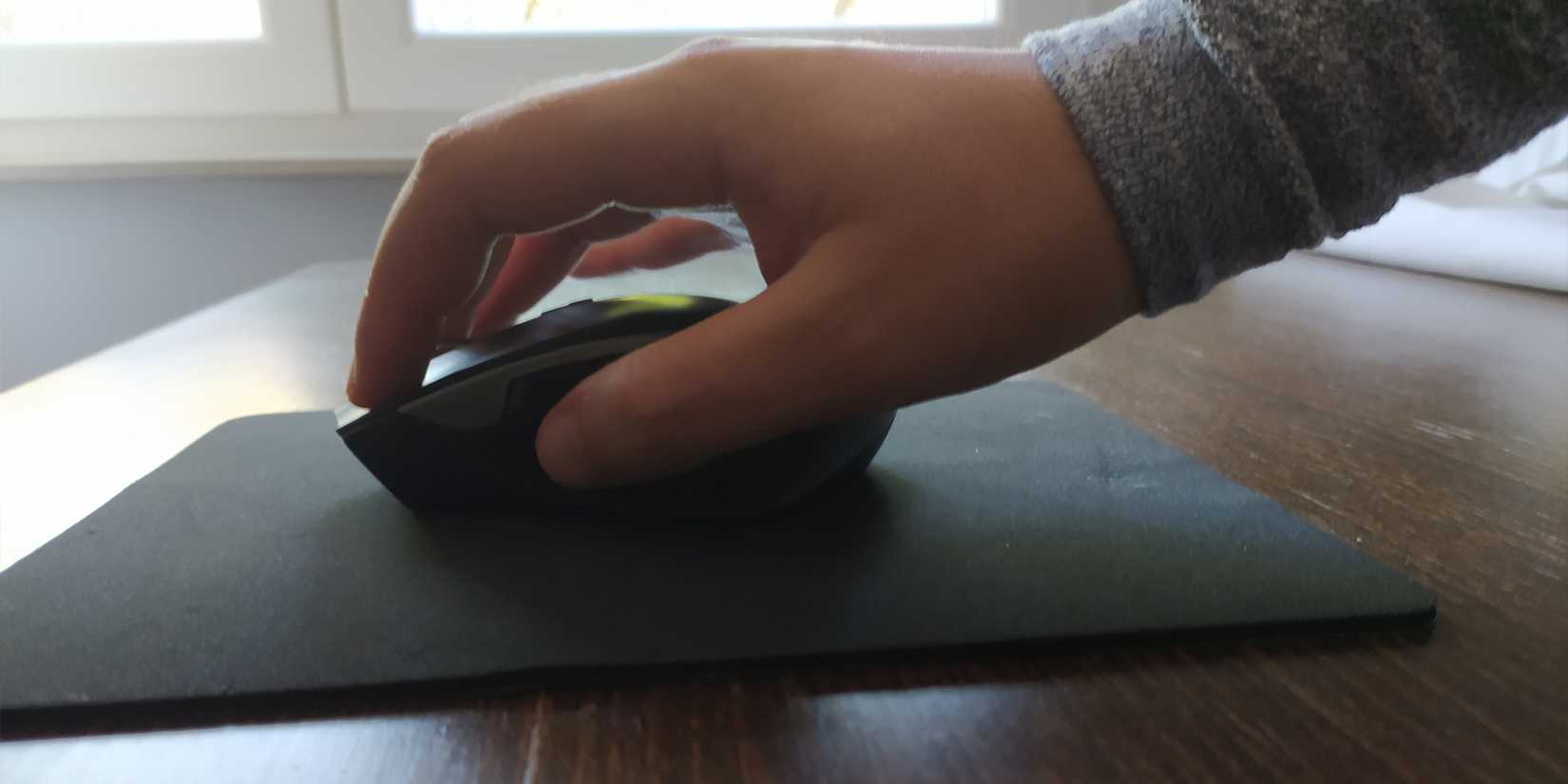 gaming mouse fingertip grip