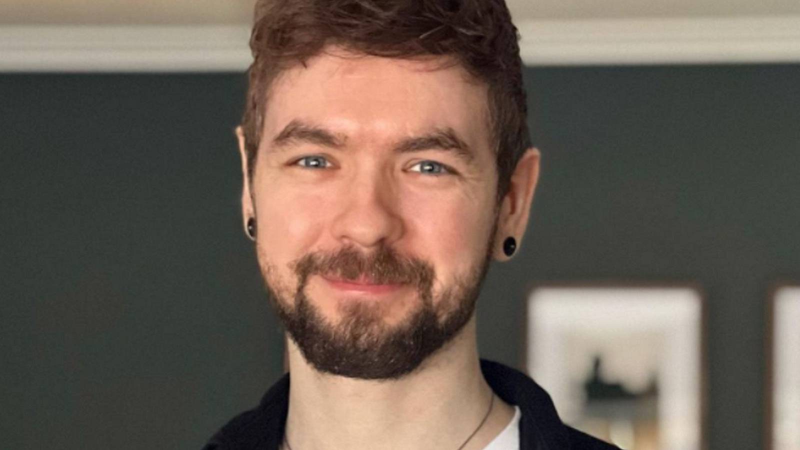 An image of YouTuber Jacksepticeye.