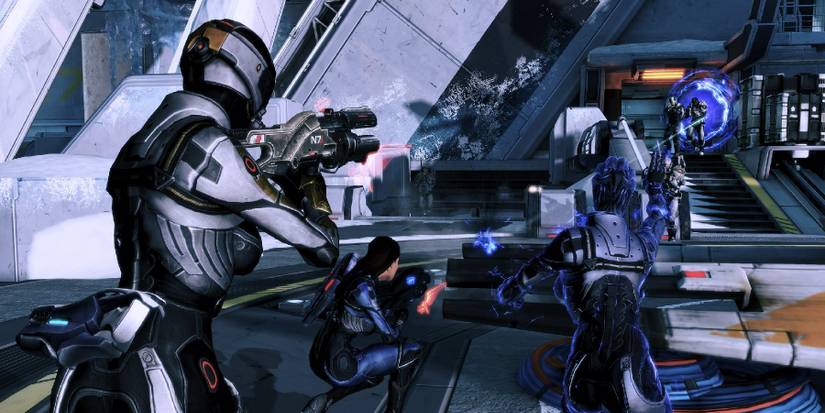 mass-effect-tech-classes-combat