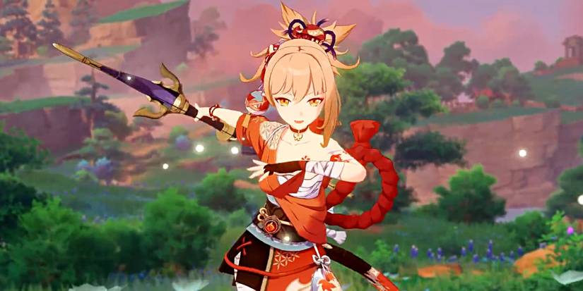 yoimiya holding a bow in genshin impact