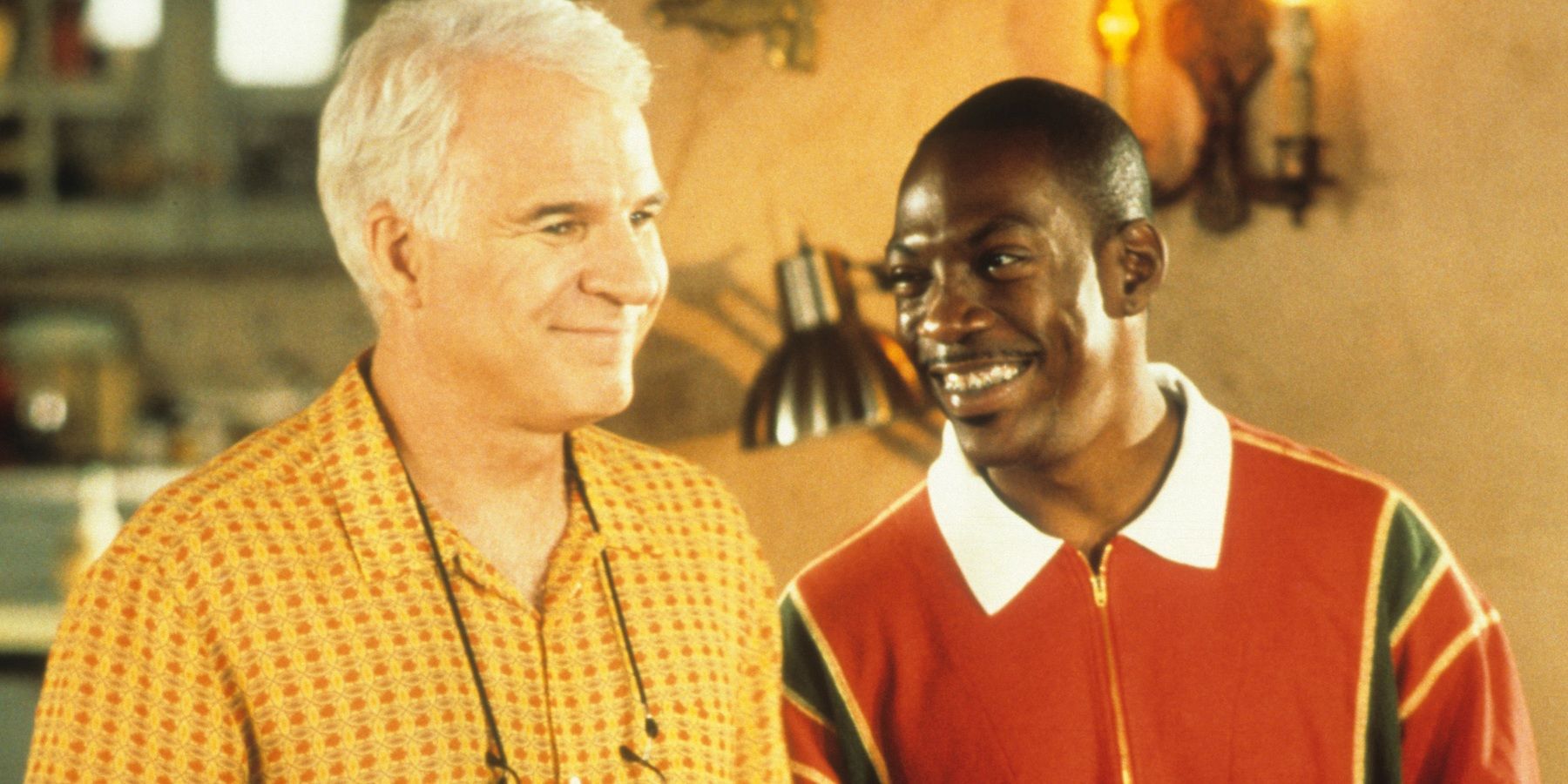 Bobby Bowfinger and Jiff Ramsey in the production office in Bowfinger
