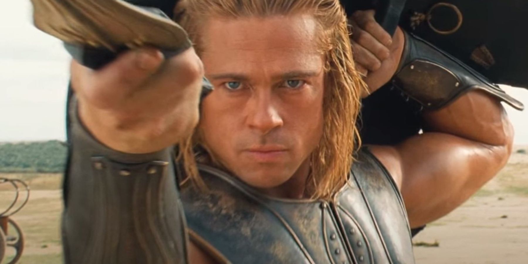 Brad-Pitt-as-Achilles-in-Troy