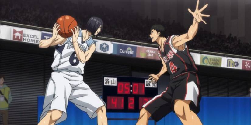 reo mibuchi preparing to take a shot