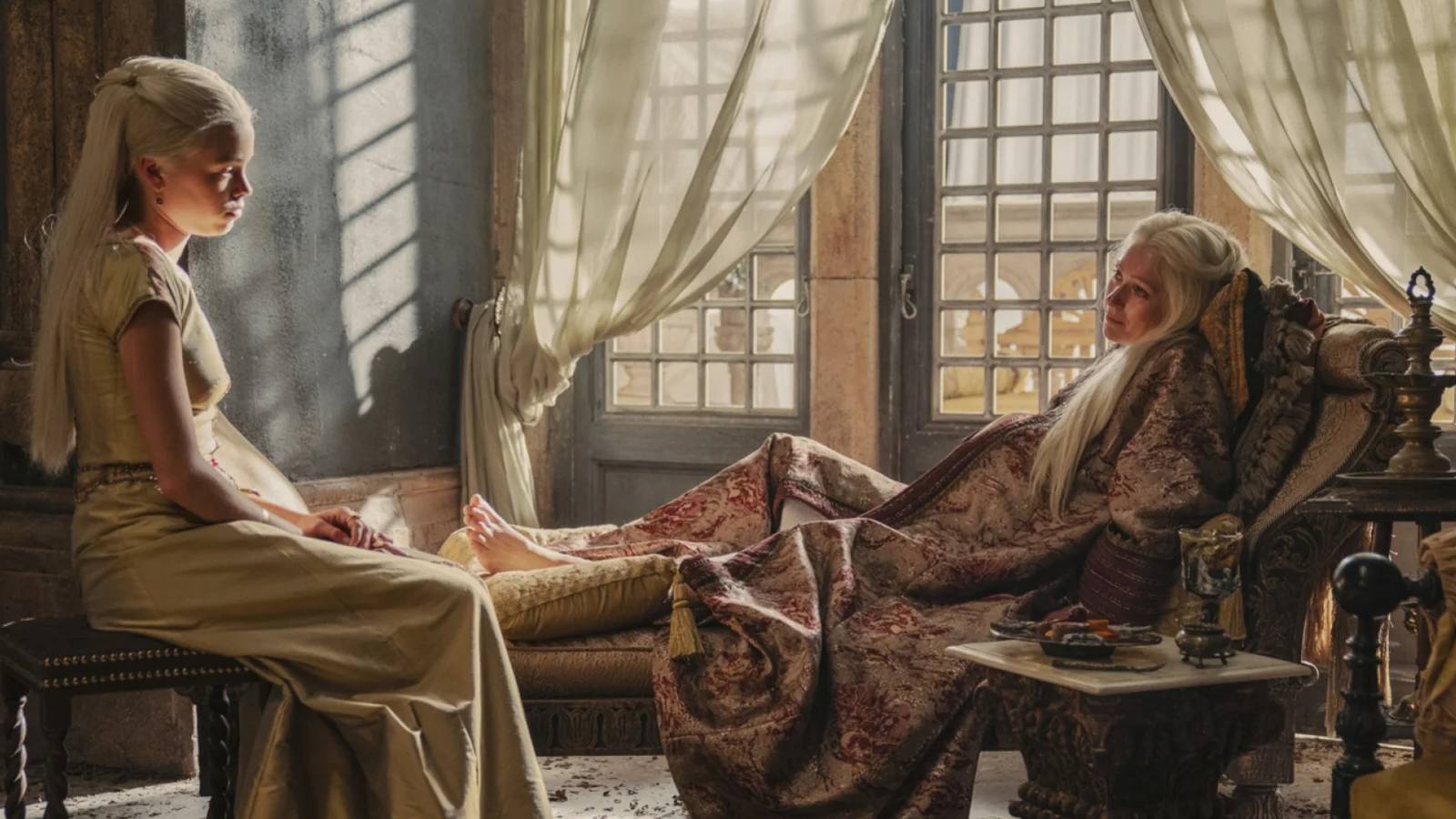 Princess Rhaenyra with Queen Aemma in House of the Dragon.