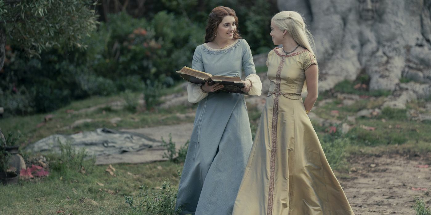 Rhaenyra And Alicent AS Friends In Episode 1 Of House Of The Dragon