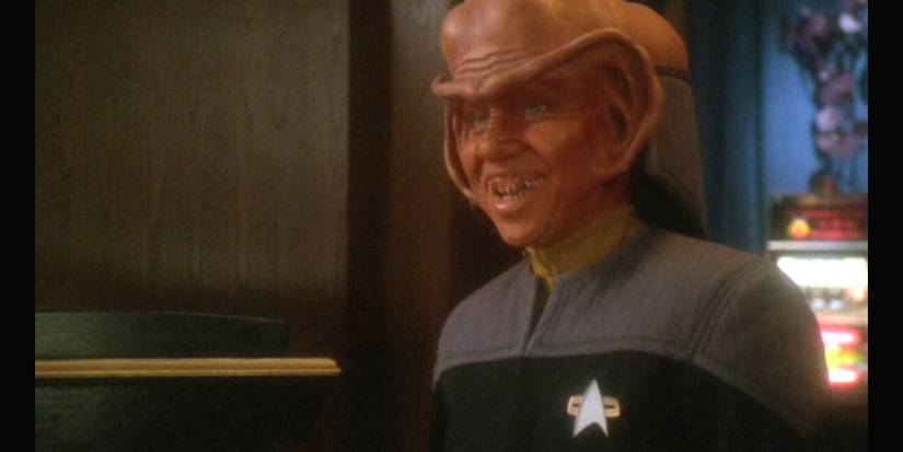 Star Trek: Nog in uniform