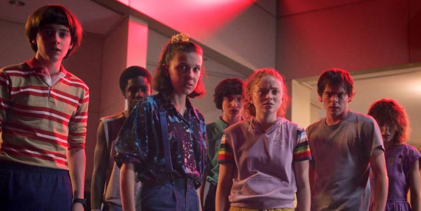 Stranger-Things-Ensemble