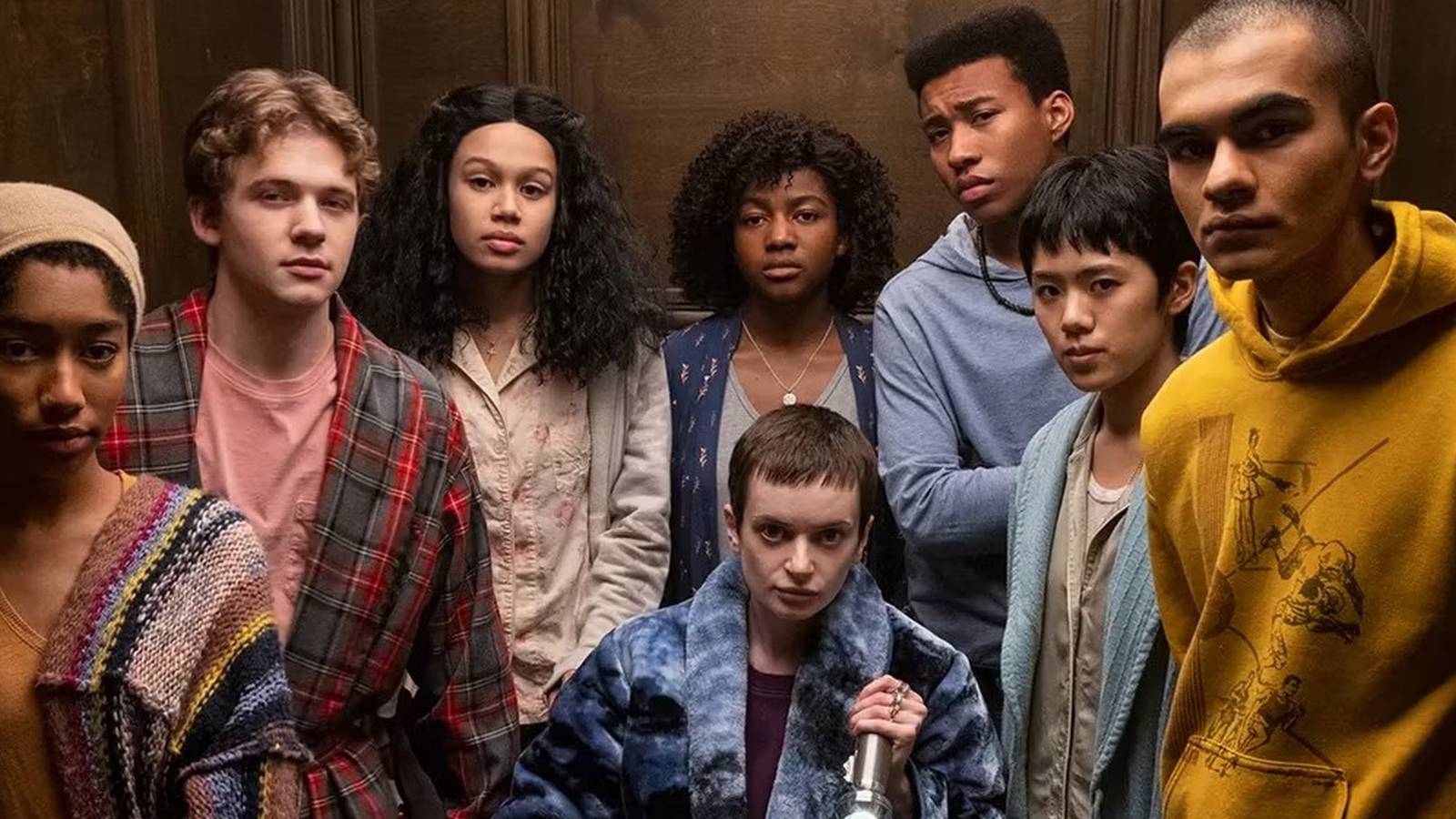 The-midnight-club-elevator