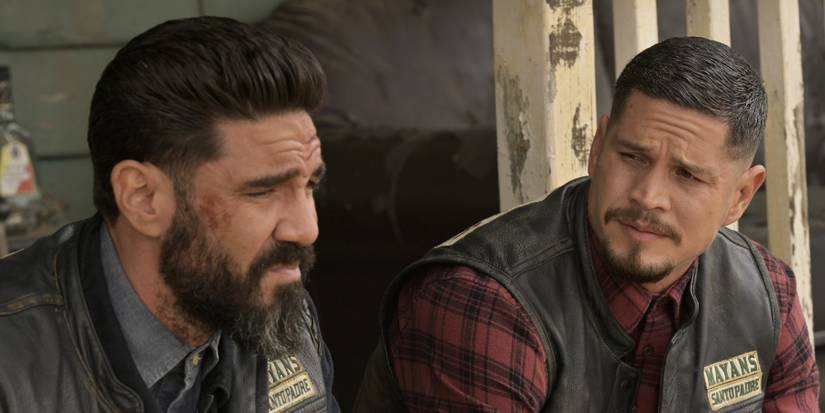 EZ (J.D. Pardo) and Angel Reyes (Clayton Cardenas) in Mayans M.C.